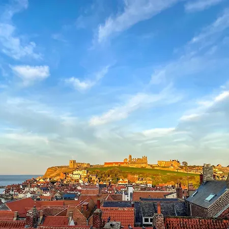 Hildas Hideaway * Whitby