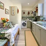 Hildas Hideaway